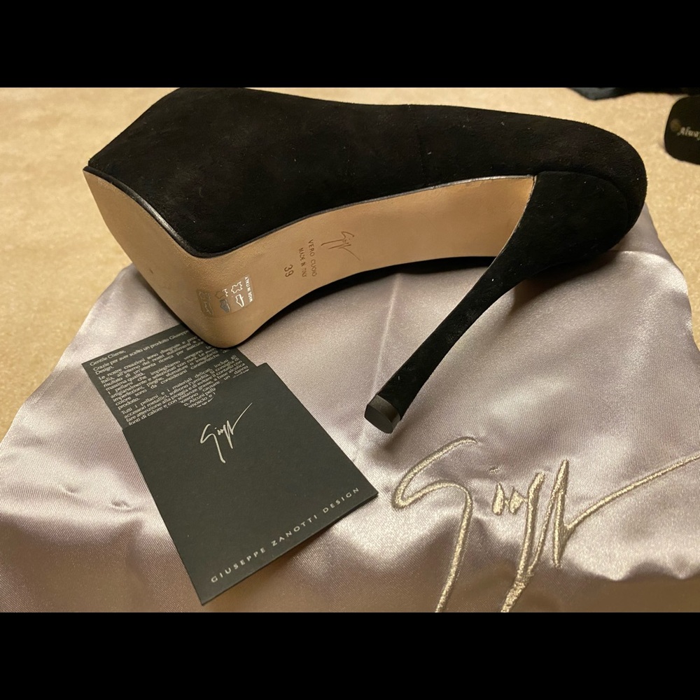 SOLD-*Authentic* NWT Giuseppe Zanotti platform heels - Picture 3 of 9